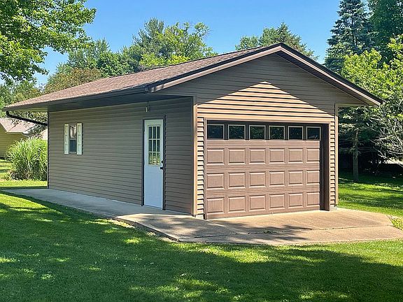 4th image of 522 Sun Valley Dr