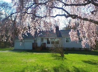 10 Simpson Ct, Bethany, CT 06524