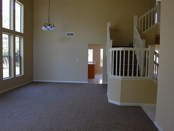 4th image of 1439 Dove Dr