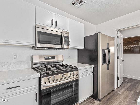 5th image of 7951 W SANNA Street