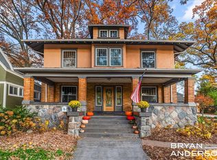 356 Woodmere Ave SE, Grand Rapids, MI 49506