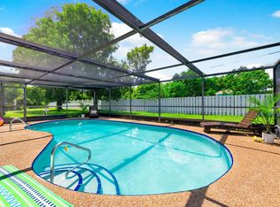 2206 SE 4th St, Cape Coral, FL 33990