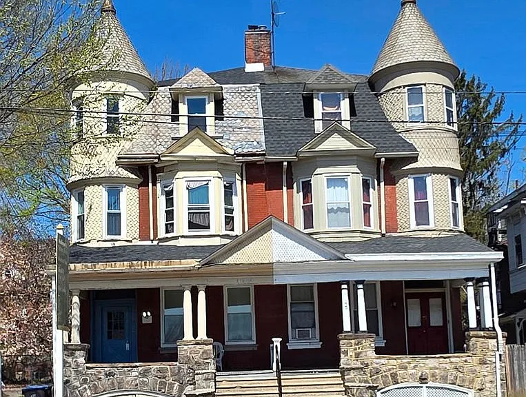 631 Main St — Photo 1