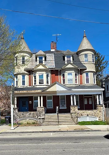 631 Main St Photo 1