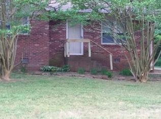 135 Pisgah Dr, Spartanburg, SC 29303