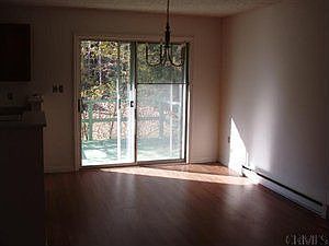 5th image of 44 Pheasant Ct