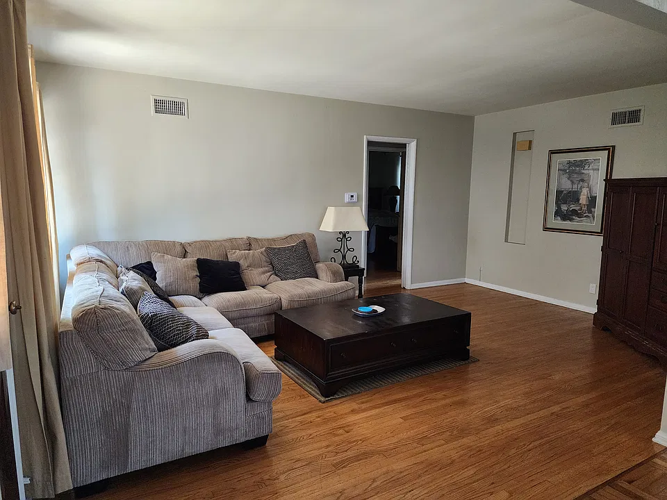 9907 National Blvd