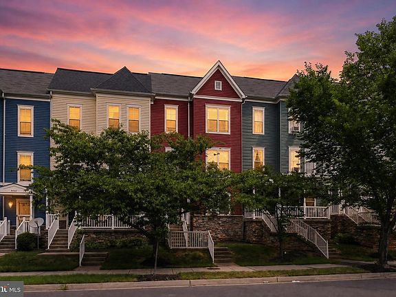 2nd image of 5064 G St SE