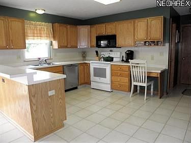 2nd image of 702 Deercrest Dr