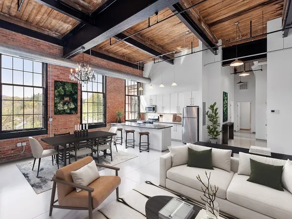 160 Water St #410, Williamstown, MA 01267