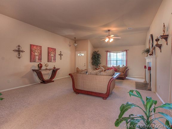 2nd image of 20277 E 32nd Pl
