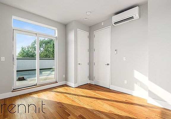 4th image of 1446 Bedford Ave APT 4B