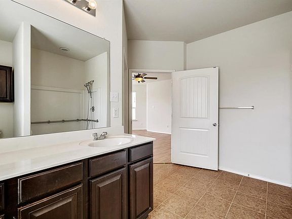 4th image of 1804 Prospect Ln