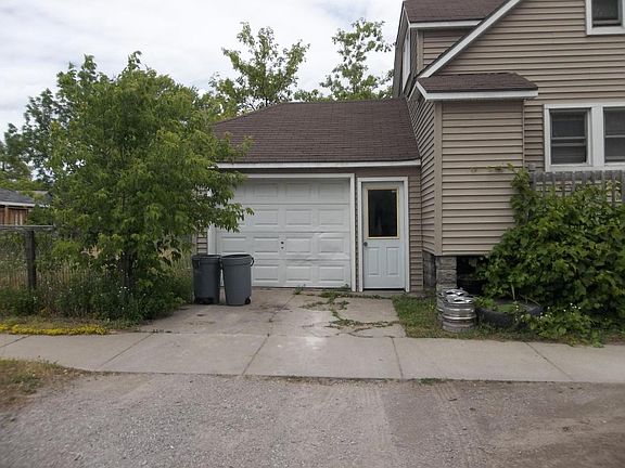 3rd image of 801 Ford Ave