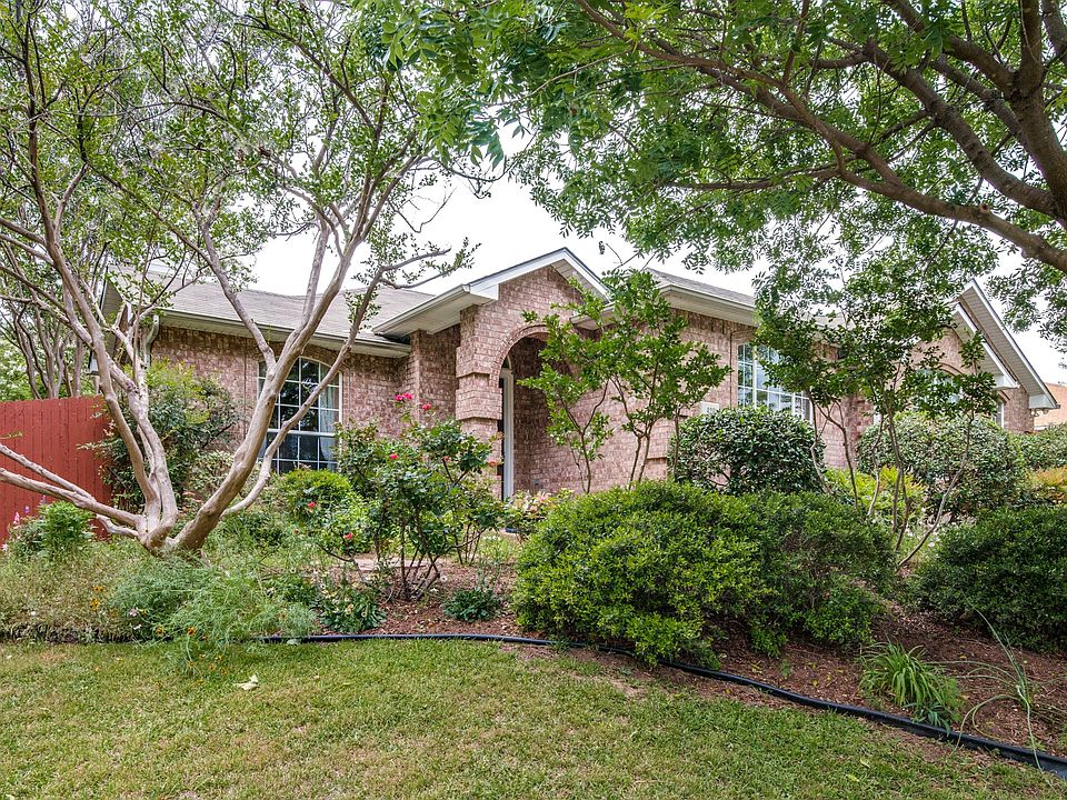 1st image of 420 Lakecrest Dr