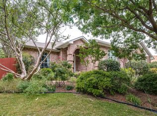 420 Lakecrest Dr, Lakewood Village, TX 75068