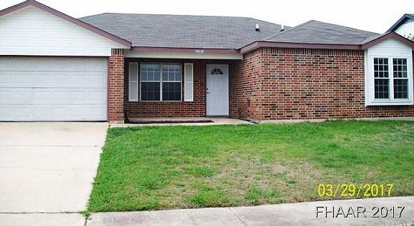 1st image of 3303 Woodlake Dr