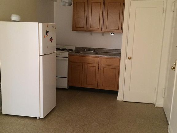 5th image of 8611 66th Ave