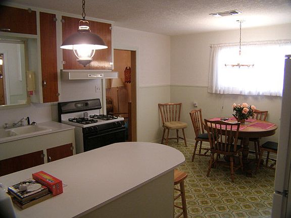 4th image of 1503 Josephine St