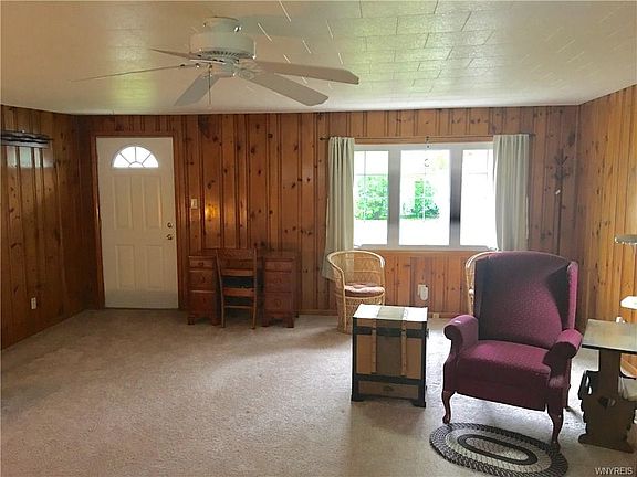 5th image of 144 Pryor Ave