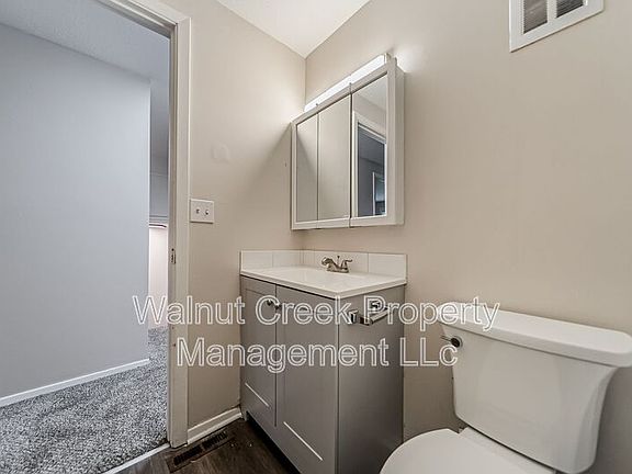 2nd image of 5520 Beavercrest Dr APT 9