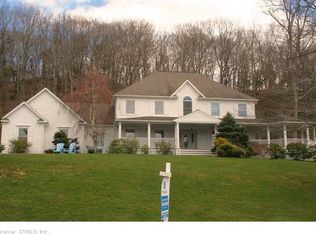 530 Patriot Rd, Southbury, CT 06488