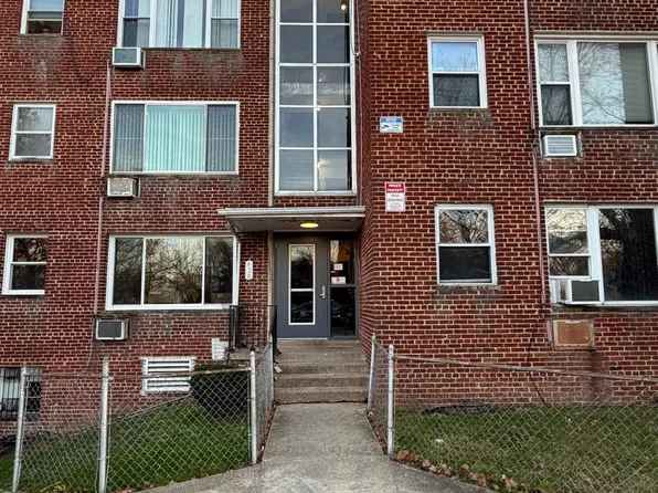 428 Ridge Rd SE APT 205, Washington, DC 20019