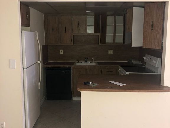 4th image of 2017 NW 46th Ave APT A404