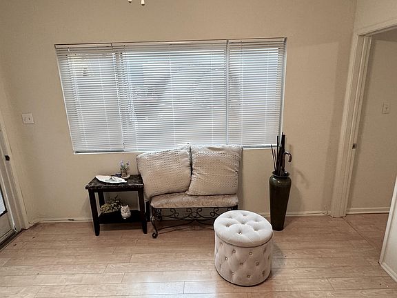 2nd image of 10519 Chandler Blvd Unit B