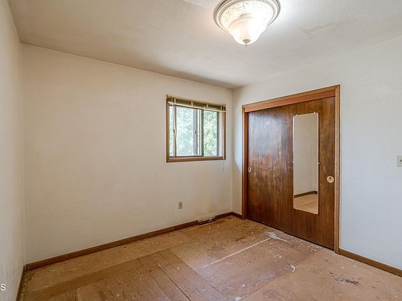 5th image of 902 N 28th St