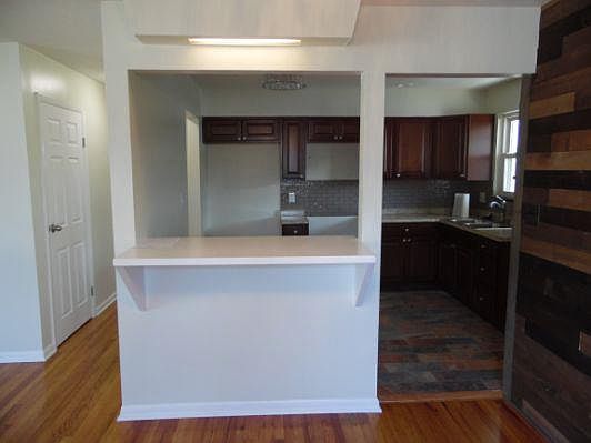 2nd image of 3474 Astor Ave