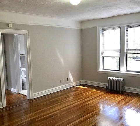 5th image of 241 S Arlington Ave APT 202
