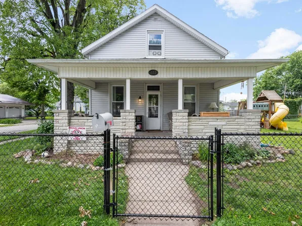 223 S Jackson St, Bremen, IN 46506