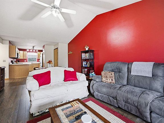 4th image of 110 Cherry Ct APT 6