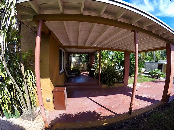 4th image of 209 NW 24th St