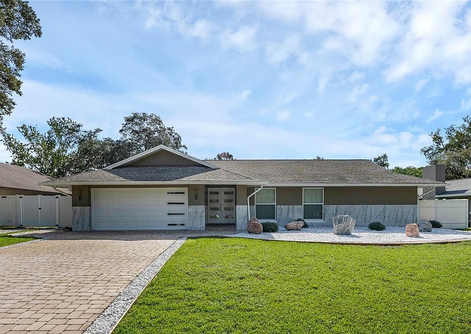 1st image of 4025 Quenita Dr