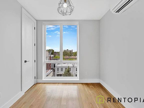 5th image of 58 Palmetto St APT 5A