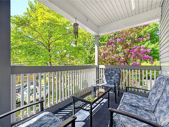3rd image of 126 Dunbar Ave