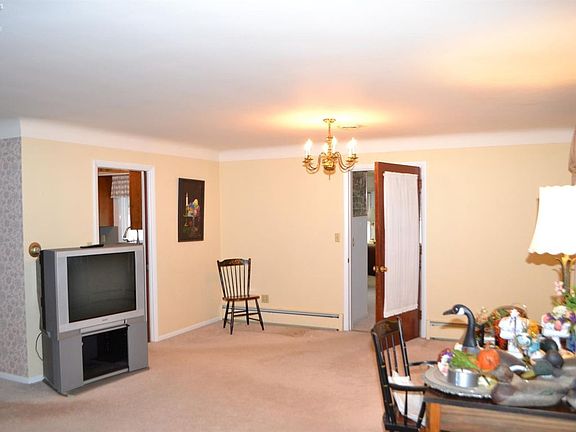 5th image of 2235 Remington Ave
