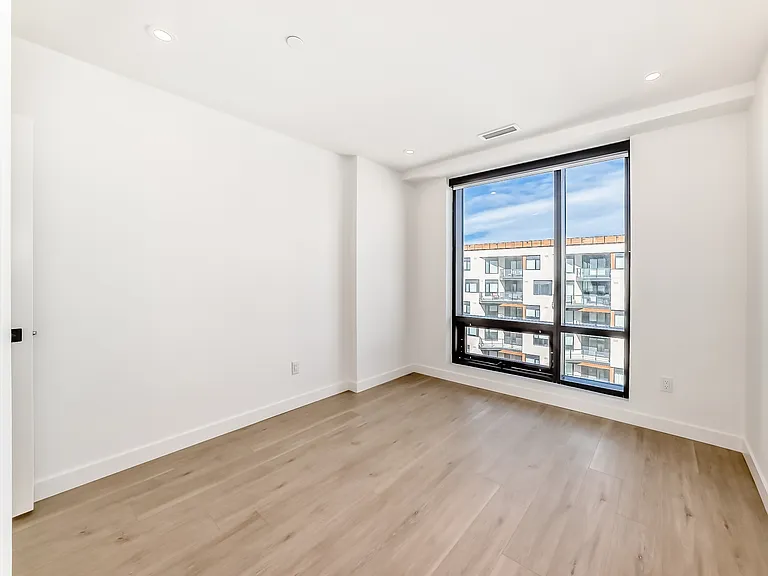 606 Broadcast Ave SW #8375 — Photo 37