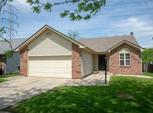 972 Rotherham Ln, Beech Grove, IN 46107