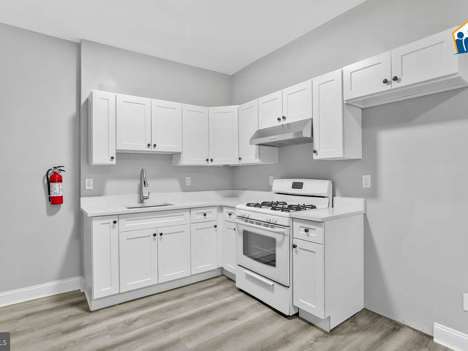 4 bed, 1.0 bath, 1036 sqft, $1,550 — Photo 4