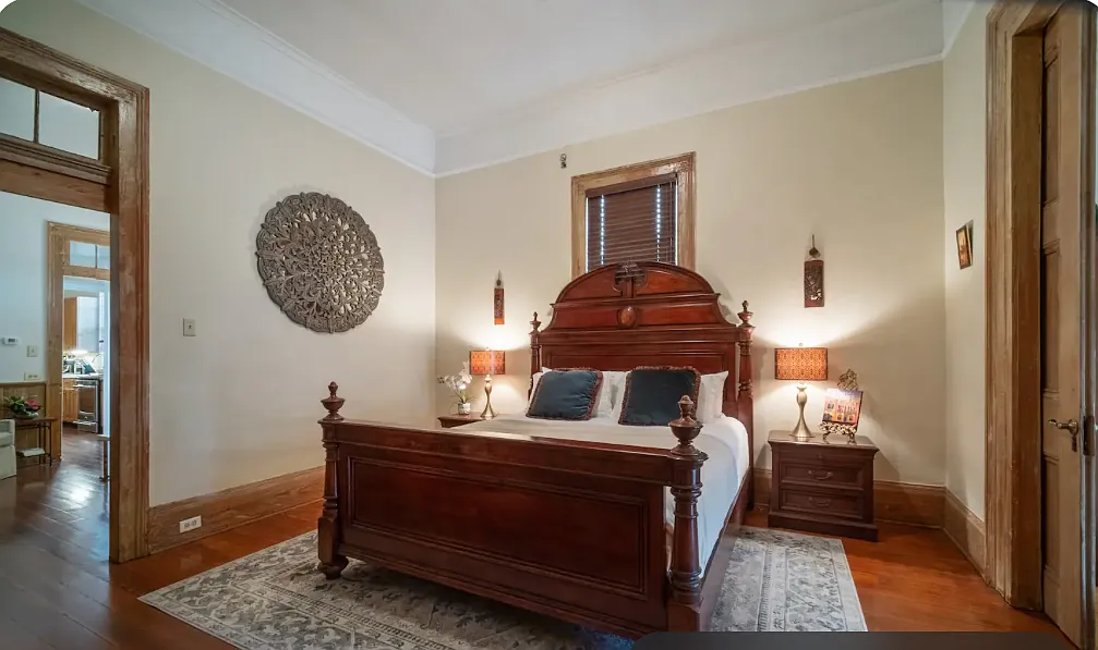 3 bed, 1300 sqft, $2,500 — Photo 4