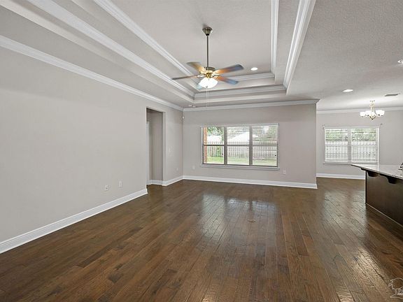 5th image of 4477 Oak Orchard Cir