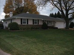 1903 Clover Ln, Janesville, WI 53545