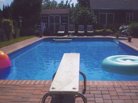 3rd image of 104 Constable Dr