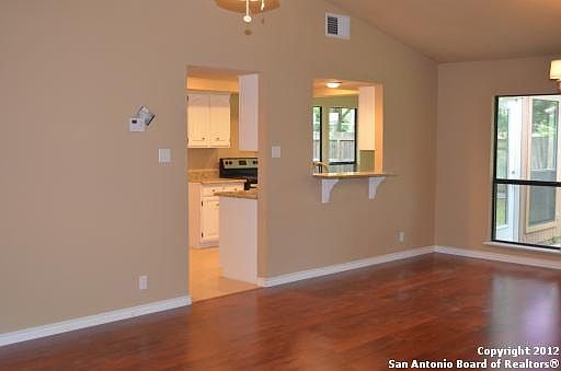 3rd image of 15515 ELM PARK ST