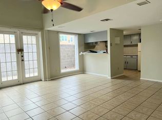 801 S Carancahua St APT 3, Corpus Christi, TX 78401