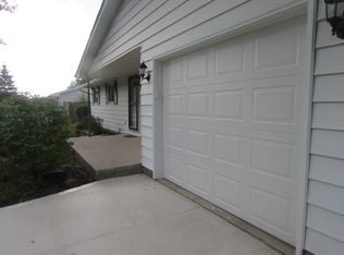 3328 Regis Dr, Fort Wayne, IN 46816