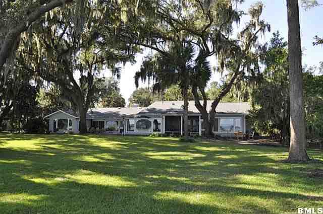 1st image of 120 Spanish Point Drive